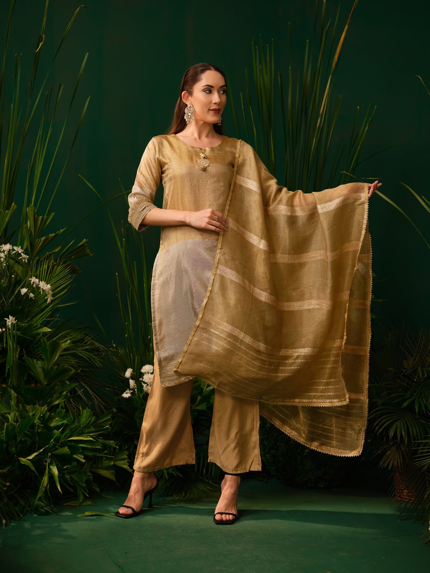 Vasara Silk Kurti Set