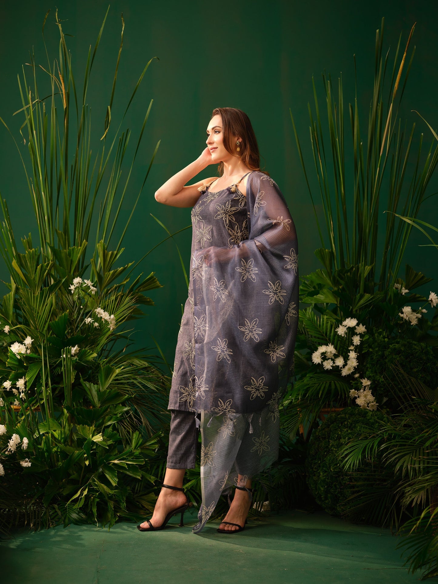 Indraya Kurta Set