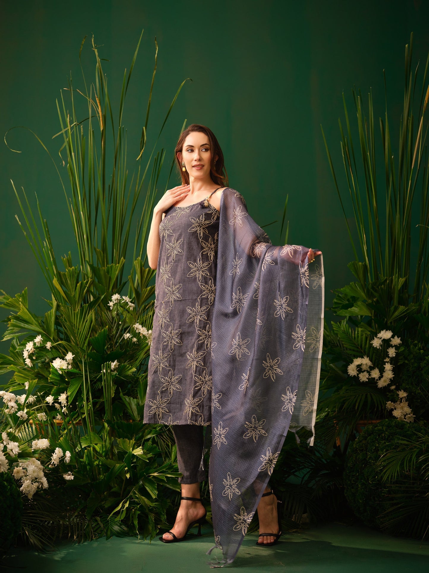Indraya Kurta Set