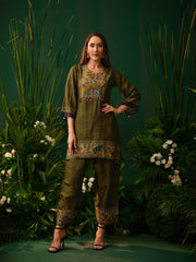 Vedanta Art Kurti Set