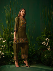 Vedanta Art Kurti Set