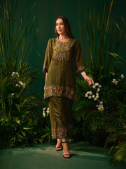Vedanta Art Kurti Set