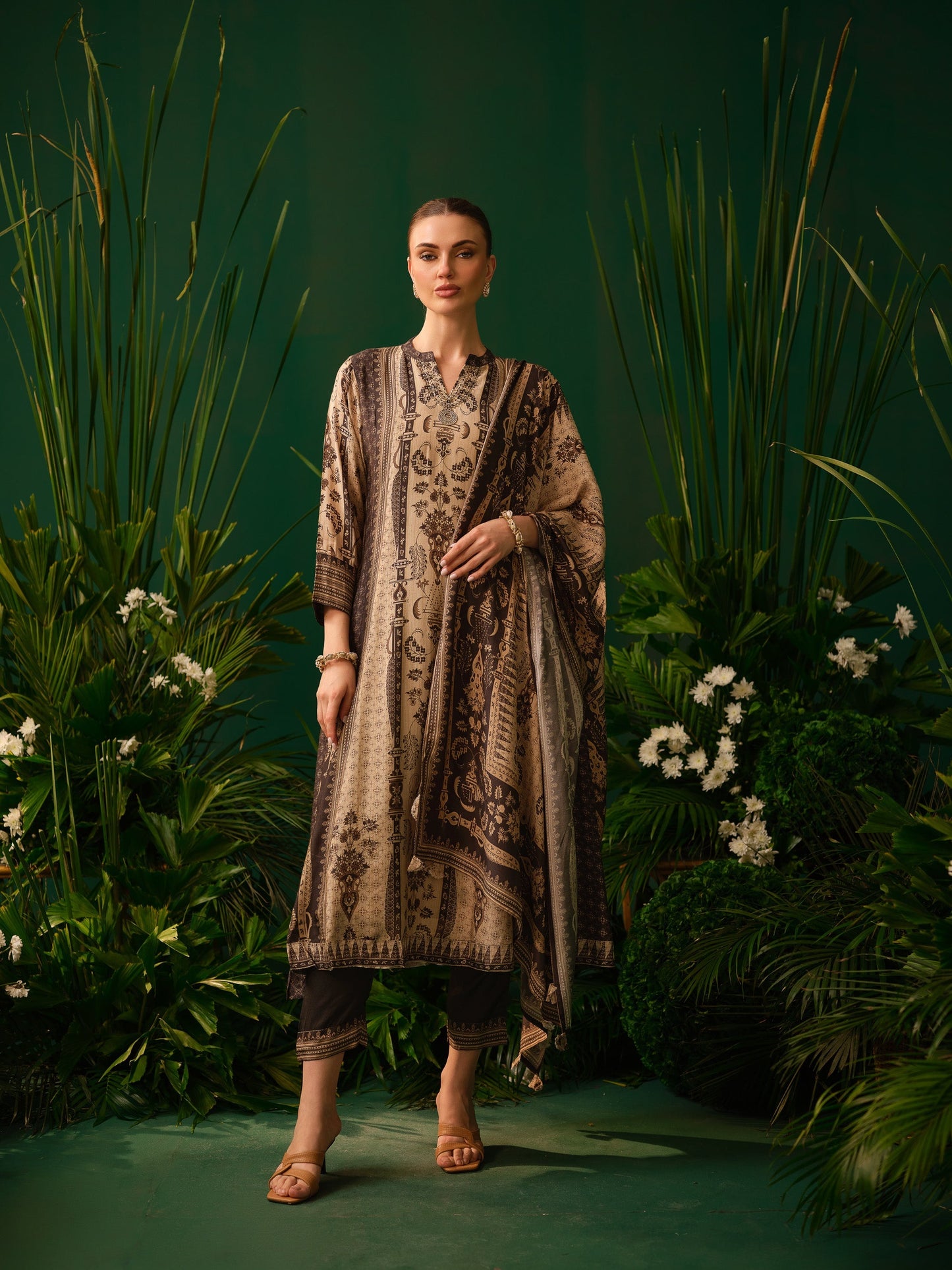 Mridha Ethnica Kurti Set