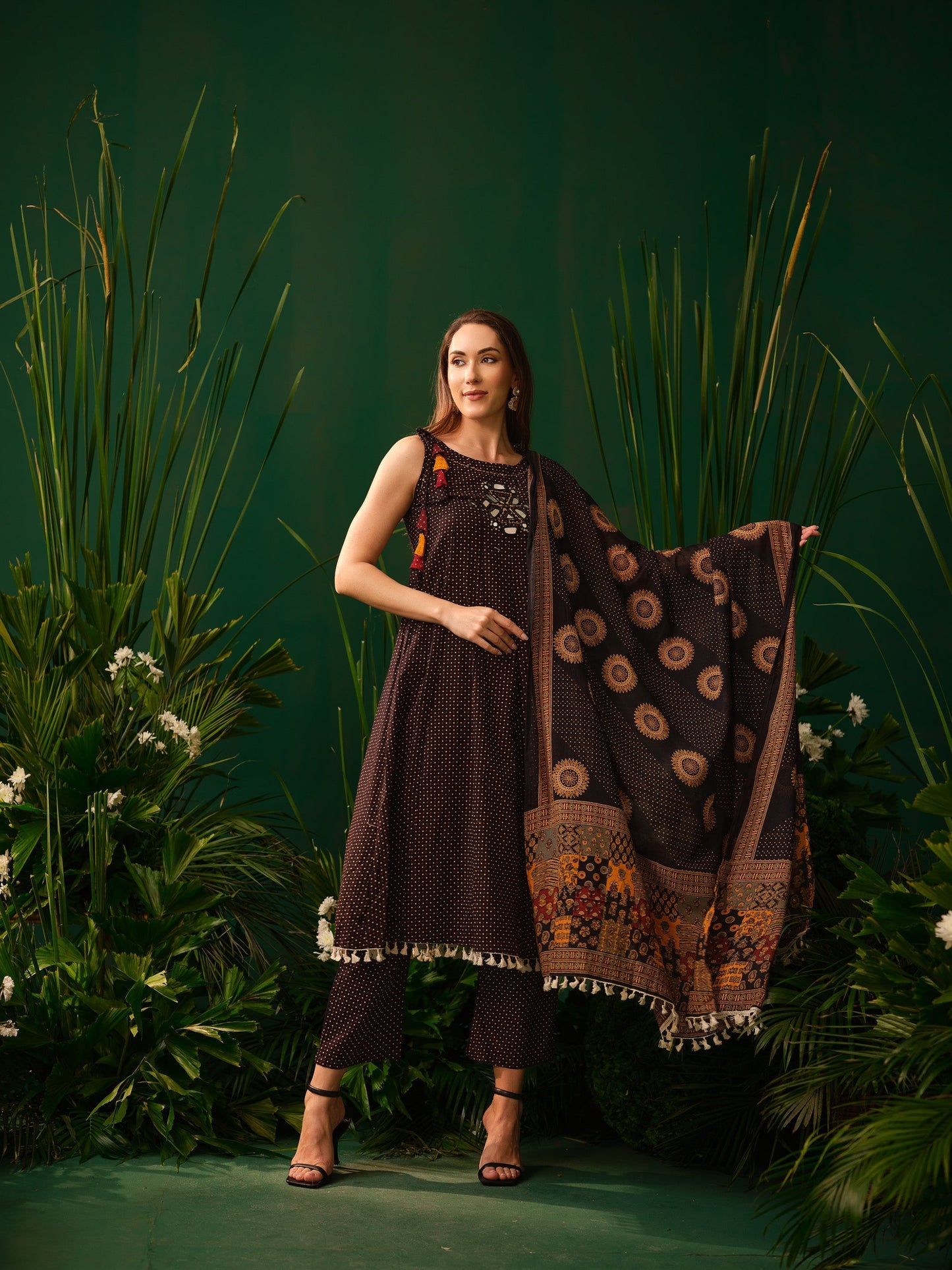 Eira Kurta Pant Set